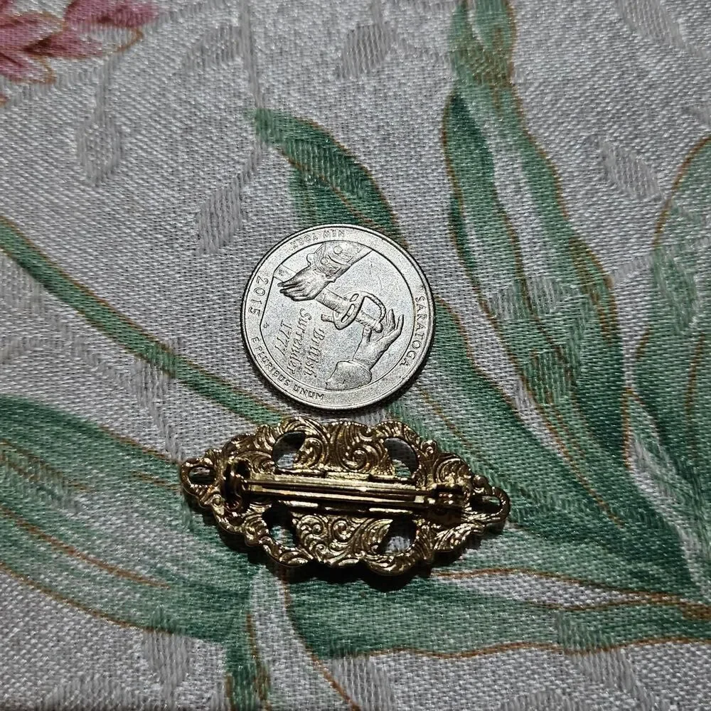 vintage cottagecore whimsigoth gold tone blue green brooch